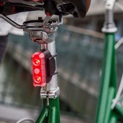 Lampes Vélo BLACKBURN DAYBLAZER 400 FRONT 65 REAR COMBO 22 Noir 10 Lampes Vélo BLACKBURN DAYBLAZER 400 FRONT 65 REAR COMBO 22 Noir -Equipement vélo Soldes 9 101545 dayblazer 400 front 65 rear combo blaec030020 03