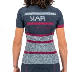 Maillots Vélo KARPOS VERVE W TEE OMBRE BLUE/CABARET 22 Gris / Violet / Bleu 9 Maillots Vélo KARPOS VERVE W TEE OMBRE BLUE/CABARET 22 Gris / Violet / Bleu -Equipement vélo Soldes 9 105030 verve w tee ombre blue cabaret 2500846 050 04
