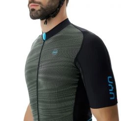 Maillots Vélo UYN MAN ALLROAD AEROFIT OW SHIRT BLACK PINE 22 Vert / Noir -Equipement vélo Soldes 9 106140 man allroad aerofit ow shirt black pine o102299 b889 03
