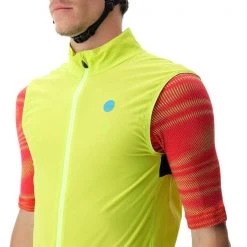 Vestes Vélo UYN MAN BIKING ULTRALIGHT WIND VEST SOFT YELLOW FLUO/BLACK 22 Jaune -Equipement vélo Soldes 9 106180 man biking ultralight wind vest soft yellow fluo black o102305 y235 05