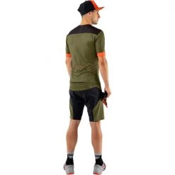 Maillots Vélo DYNAFIT RIDE LIGHT 1/2 ZIP SHIRT M WINTER MOSS 22 Vert / Noir -Equipement vélo Soldes 9 106302 ride light 1 2 zip shirt m winter moss 08 0000071462 5891 03