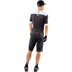 Shorts Vélo DYNAFIT RIDE LIGHT DST SHORTS M BLACK OUT 22 Noir -Equipement vélo Soldes 9 106308 ride light dst shorts m black out 08 0000071464 0911 03