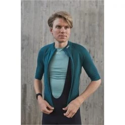 Maillots Vélo POC MUSE JERSEY DIOPTASE BLUE 22 Vert 9 Maillots Vélo POC MUSE JERSEY DIOPTASE BLUE 22 Vert -Equipement vélo Soldes 9 106765 muse jersey dioptase blue 52326 1653 03