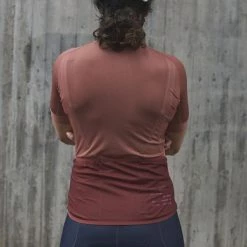 Maillots Vélo POC W'S ESSENTIAL ROAD LOGO JERSEY HIMALAYAN SALT/GARNET RED 22 Rouge / Marron -Equipement vélo Soldes 9 106770 w s essential road logo jersey himalayan salt garnet red 53300 1135 06