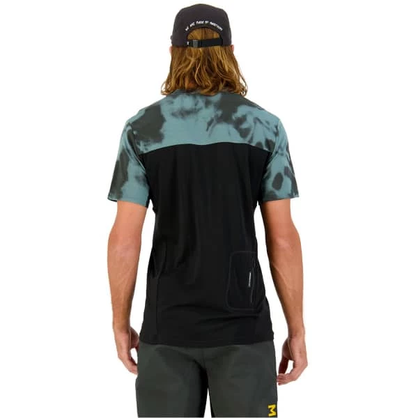 Maillots Vélo MONS ROYALE MENS REDWOOD ENDURO VT AOP SAGE TIE DYE/BLACK 22 Noir 5 Maillots Vélo MONS ROYALE MENS REDWOOD ENDURO VT AOP SAGE TIE DYE/BLACK 22 Noir – Image 3