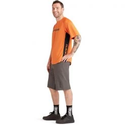 Maillots Vélo DAKINE THRILLIUM S/S JERSEY BURNT ORANGE 22 Orange / Noir -Equipement vélo Soldes 9 108513 thrillium s s jersey burnt orange dka348m0005 bur 04