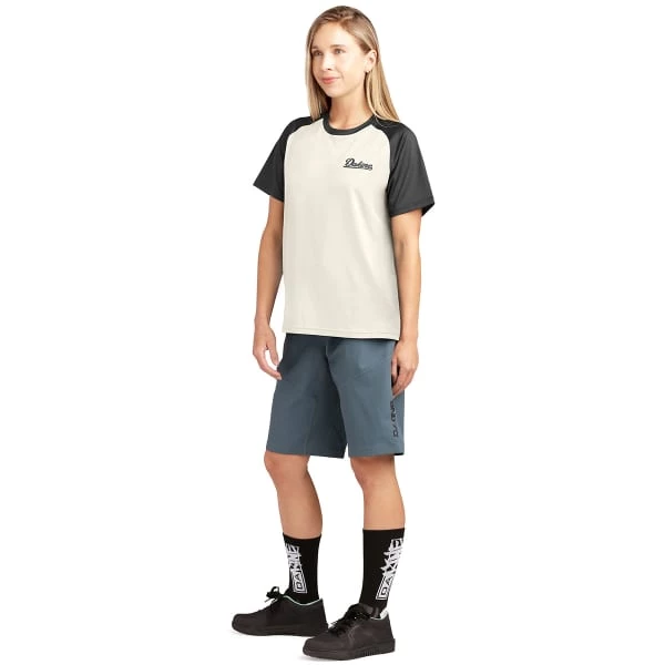 Maillots Vélo DAKINE WOMEN'S SYNCLINE S/S JERSEY SURF WHITE 22 Blanc / Noir 7 Maillots Vélo DAKINE WOMEN'S SYNCLINE S/S JERSEY SURF WHITE 22 Blanc / Noir – Image 5