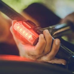 Lampes Vélo LEZYNE STRIP DRIVE REAR 22 Noir -Equipement vélo Soldes 9 86480 strip drive rear 1 led 21r v304 04