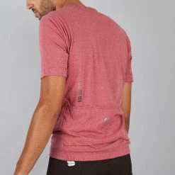 Maillots Vélo SPORTFUL GIARA TEE RED RUMBA 21 Rose 7 Maillots Vélo SPORTFUL GIARA TEE RED RUMBA 21 Rose -Equipement vélo Soldes 9 88337 1121021 622 03