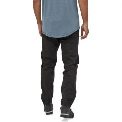 Pantalons Vélo PATAGONIA M'S DIRT ROAMER STORM PANTS BLACK 23 Noir -Equipement vélo Soldes 9 92562 m s dirt roamer storm pants black 25030 blk 03