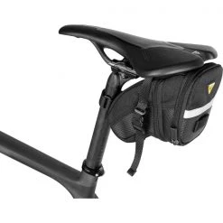 Sacoches Vélo TOPEAK AERO WEDGE PACK (STRAPS) MEDIUM 21 Noir 8 Sacoches Vélo TOPEAK AERO WEDGE PACK (STRAPS) MEDIUM 21 Noir -Equipement vélo Soldes 9 94600 topeak aero wedge pack straps medium to5105 03